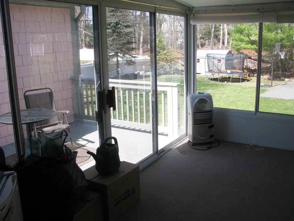 18 Maple Road Randolph, MA 02368 - Photo 8 of 24 Gallery Image 8