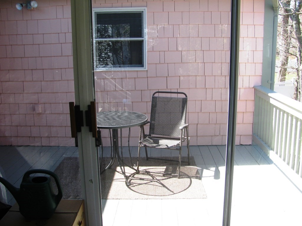 18 Maple Road Randolph, MA 02368 - Photo 9 of 24 Gallery Image 9