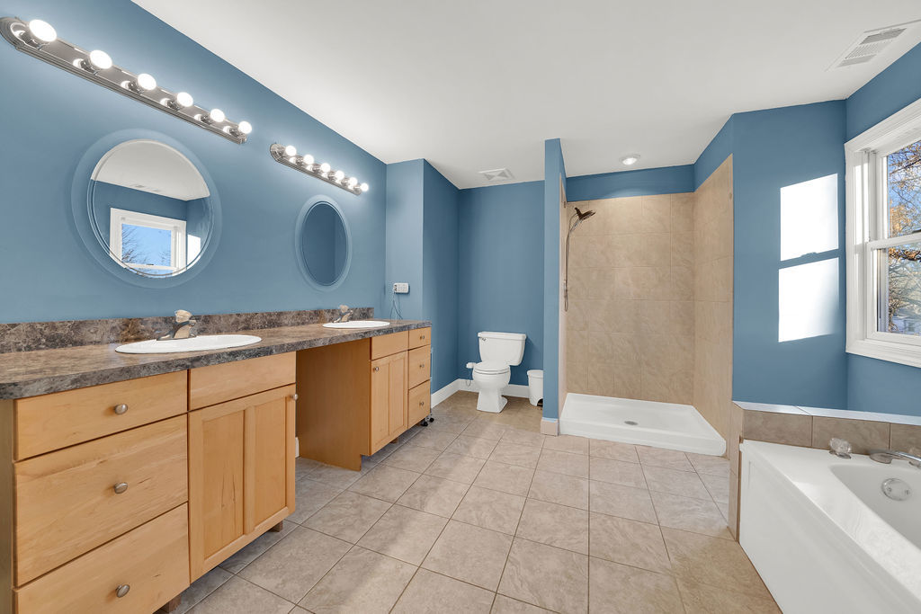 7435 West 74th Street Bridgeview, IL 60455 - Photo 15 of 34