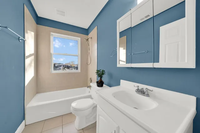 $440,000 | 7435 West 74th Street, Bridgeview, IL 60455