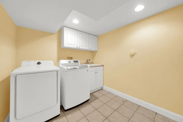 $440,000 | 7435 West 74th Street, Bridgeview, IL 60455