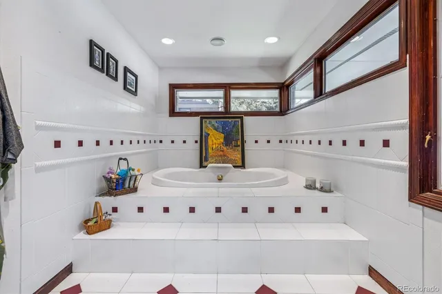 $750,000 | 2777 South Elmira Street, Unit 10, Denver, CO 80231