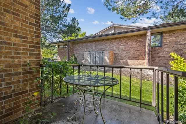 $750,000 | 2777 South Elmira Street, Unit 10, Denver, CO 80231