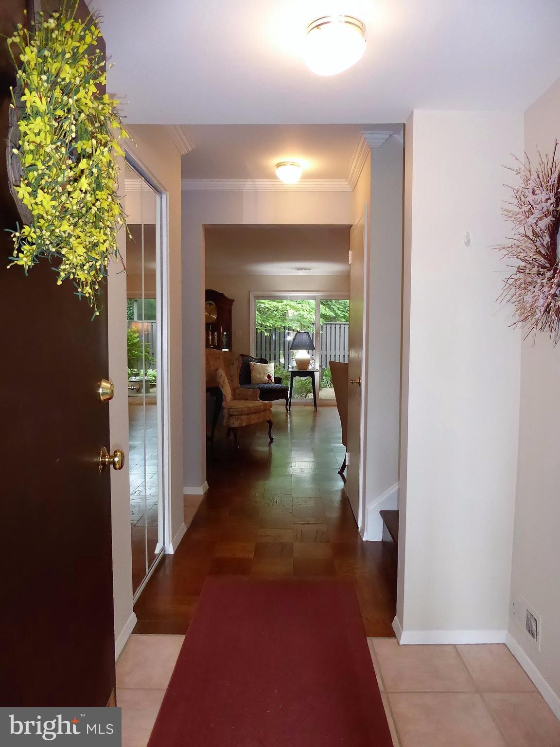 1731 Ivy Oak Square, Unit 9 Reston, VA 20190 - Photo 3 of 30 Entry