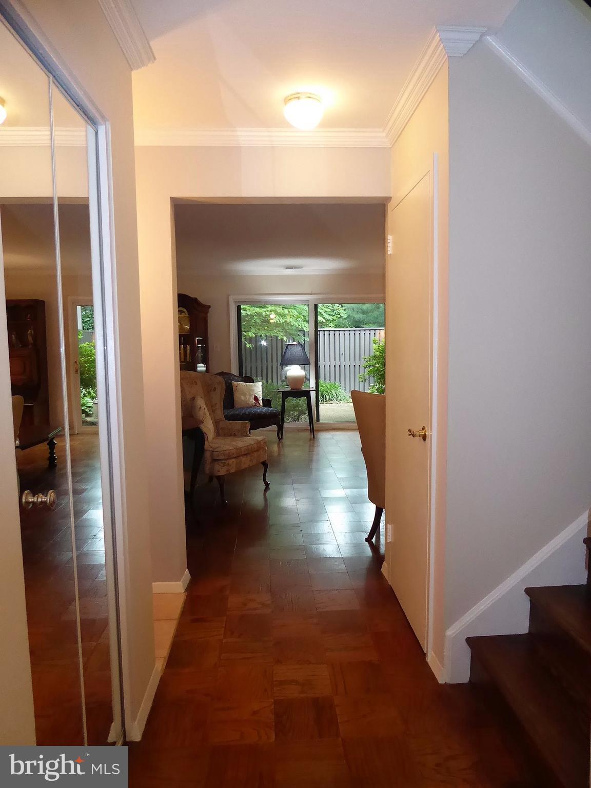 1731 Ivy Oak Square, Unit 9 Reston, VA 20190 - Photo 4 of 30 Entry