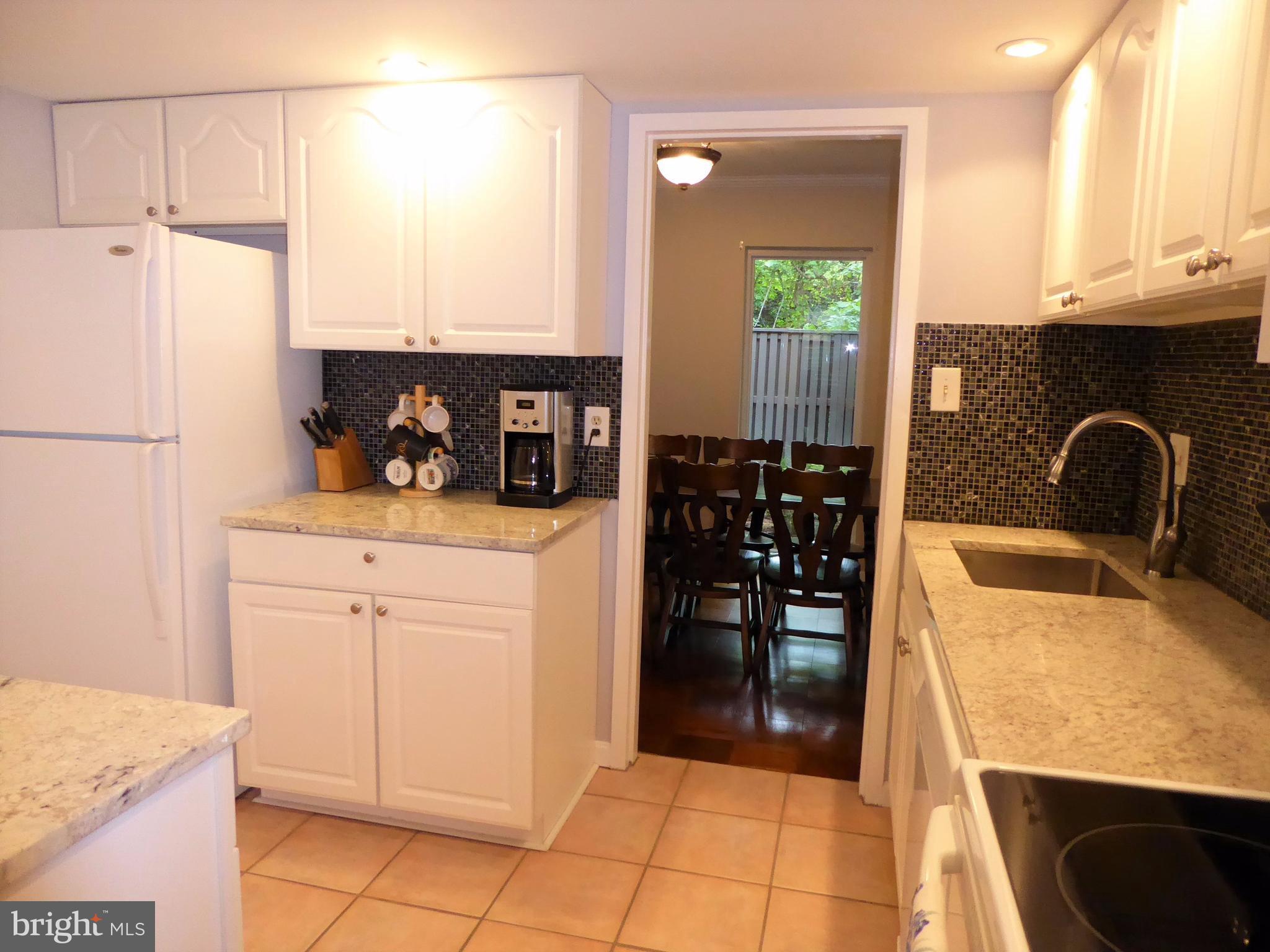 1731 Ivy Oak Square, Unit 9 Reston, VA 20190 - Photo 9 of 30 Kitchen