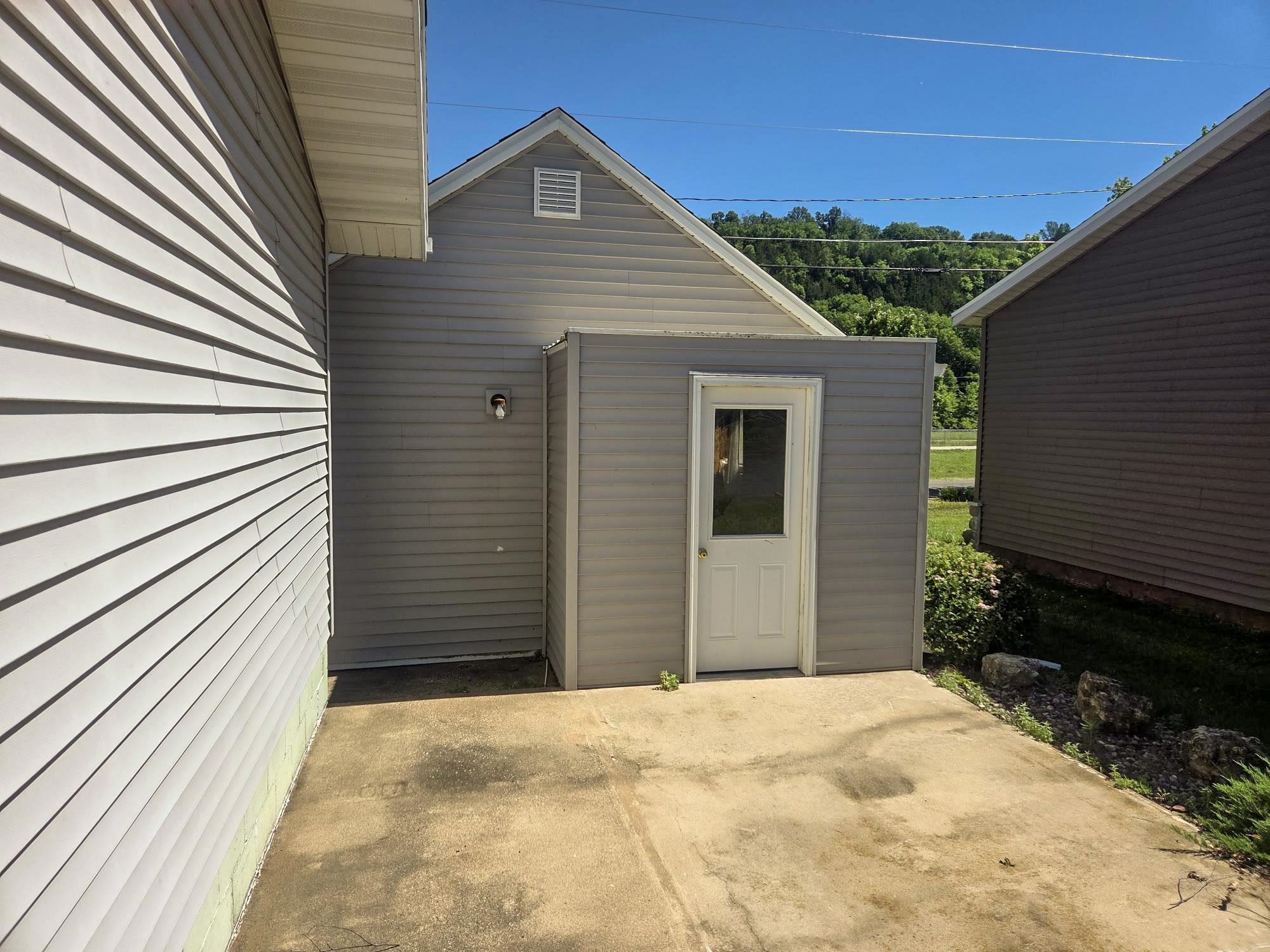 1216 Jack Oak Road Cassville, WI 53806 - Photo 12 of 20