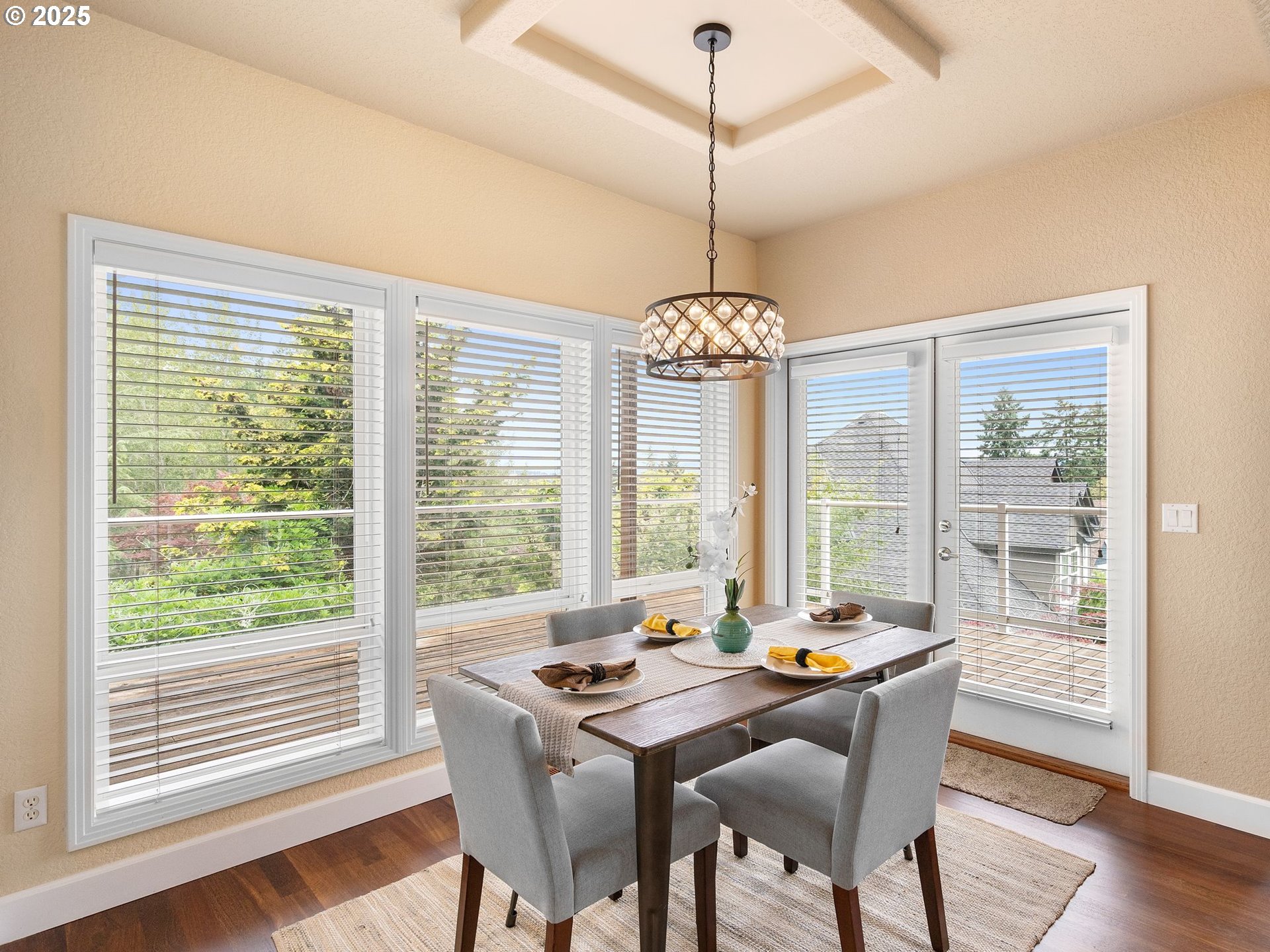 12887 Southwest Ridgefield Lane Portland, OR 97223 - Photo 11 of 45 Dining Area