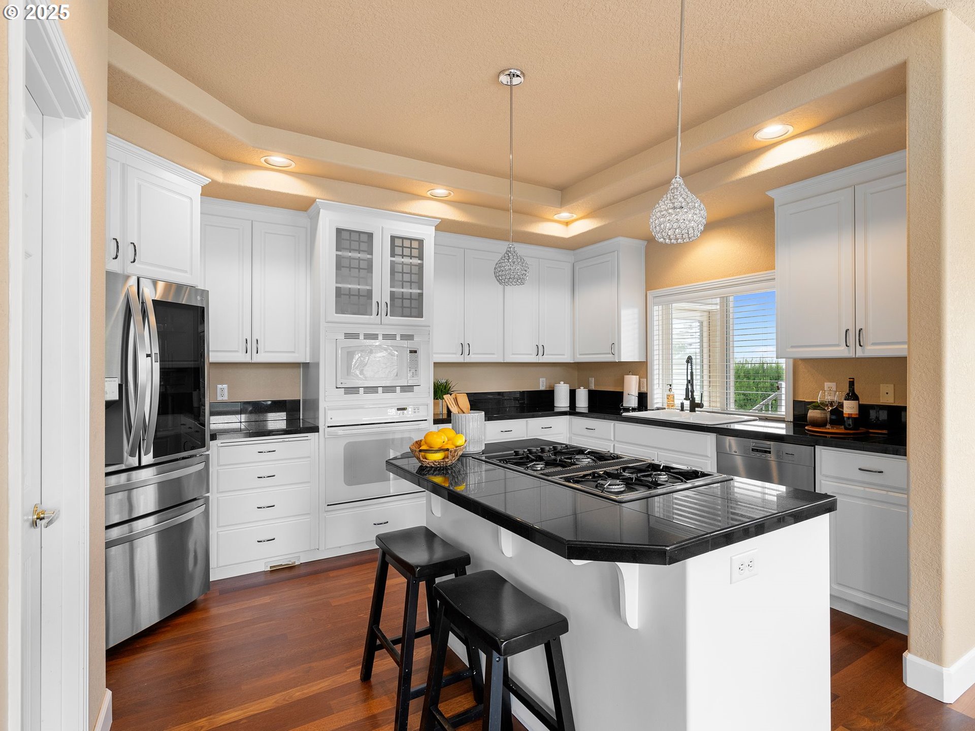 12887 Southwest Ridgefield Lane Portland, OR 97223 - Photo 14 of 45 Gallery Image 14