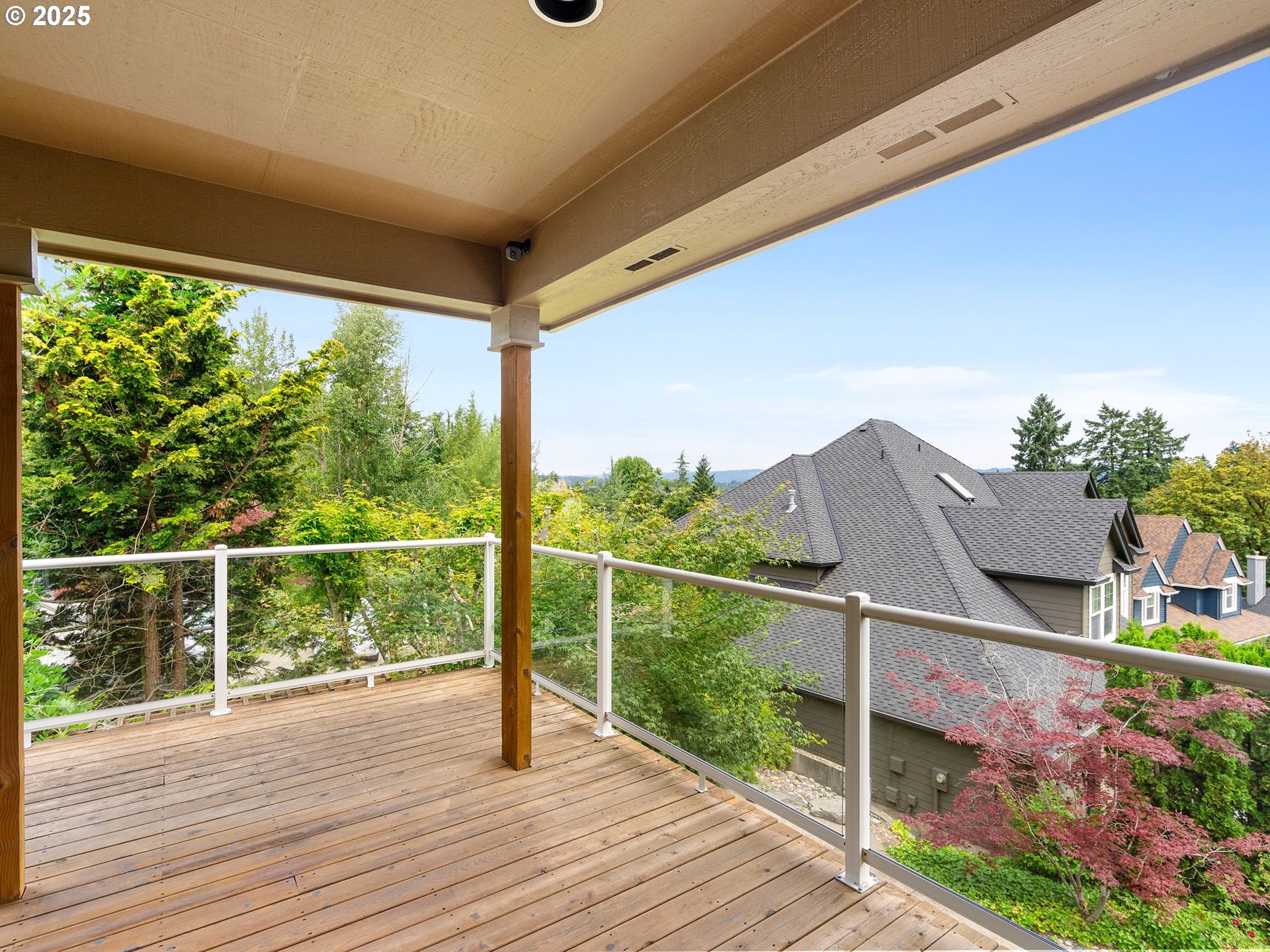 12887 Southwest Ridgefield Lane Portland, OR 97223 - Photo 15 of 45 Deck
