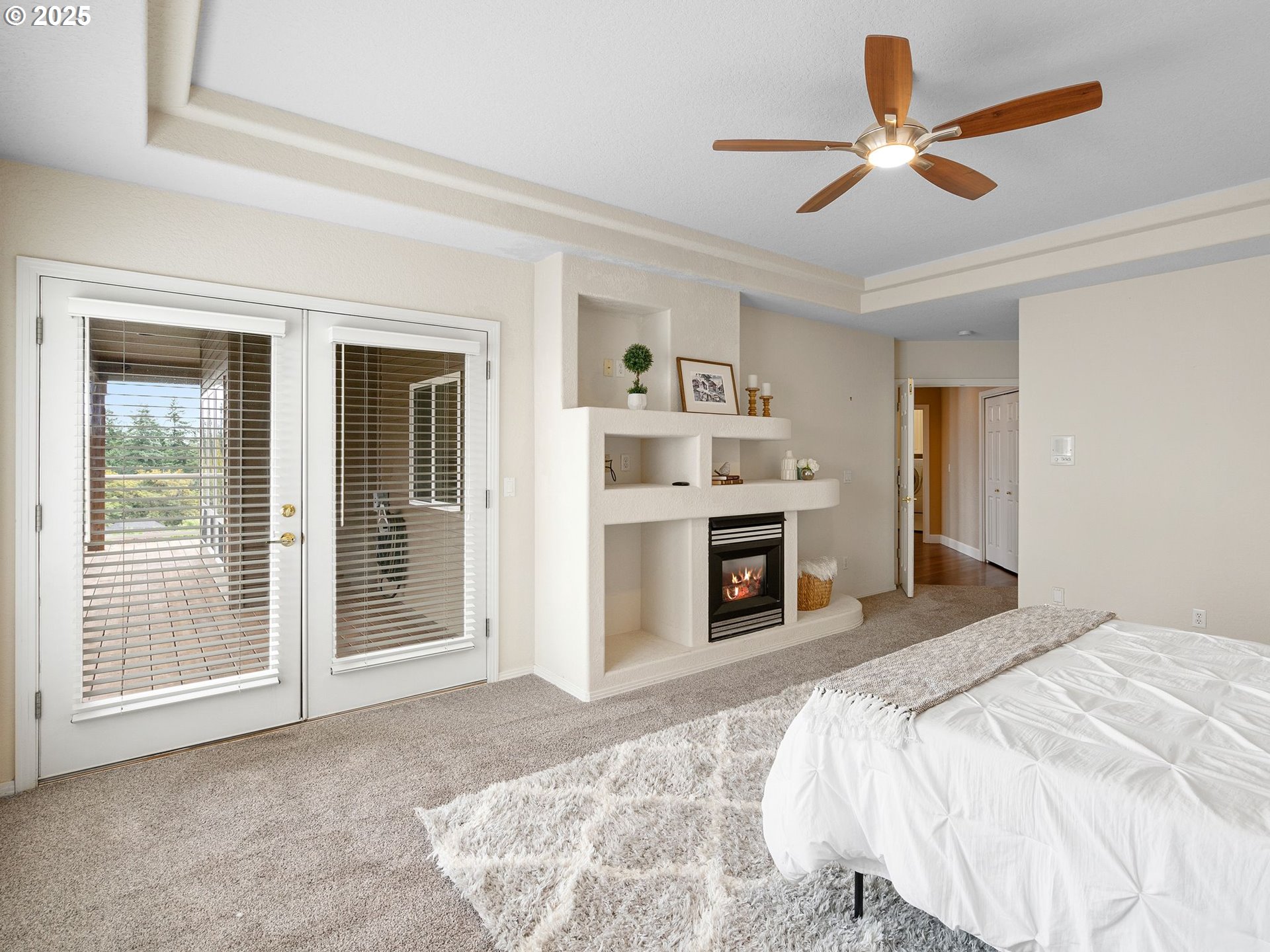 12887 Southwest Ridgefield Lane Portland, OR 97223 - Photo 24 of 45 Owner's Suite Bedroom