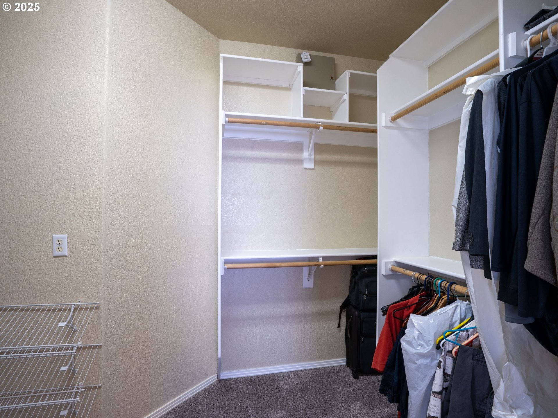 12887 Southwest Ridgefield Lane Portland, OR 97223 - Photo 25 of 45 Owner's Suite Bedroom