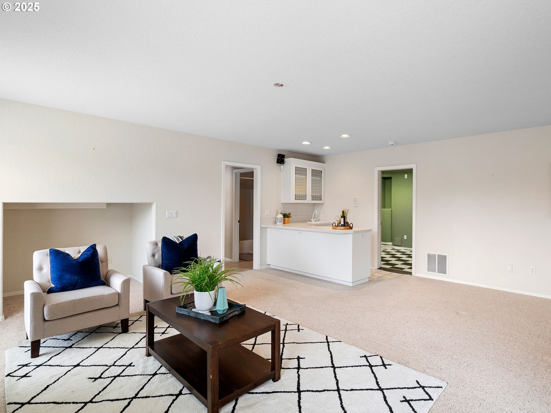 12887 Southwest Ridgefield Lane Portland, OR 97223 - Photo 32 of 45 Gallery Image 32