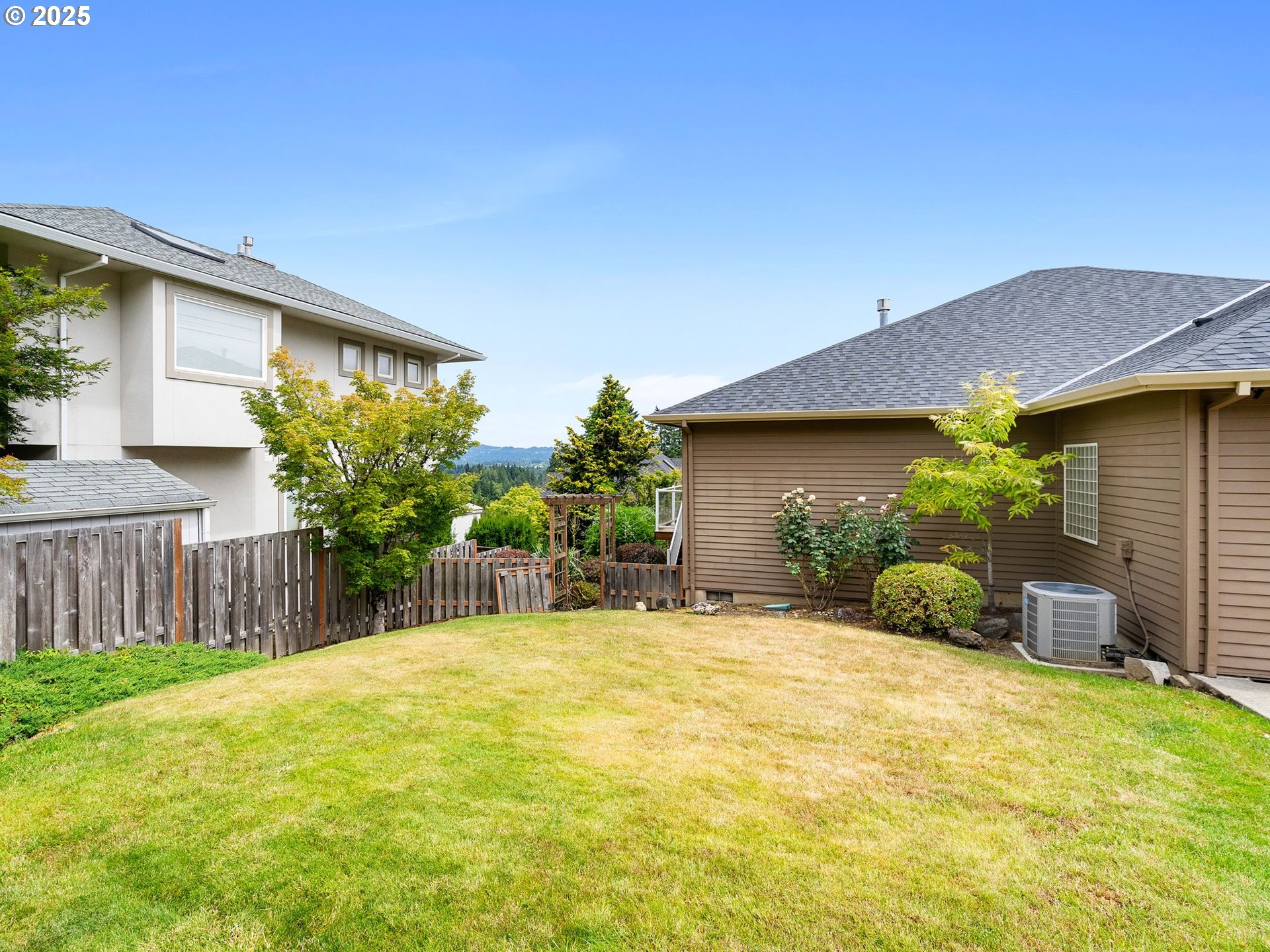 12887 Southwest Ridgefield Lane Portland, OR 97223 - Photo 40 of 45 Yard