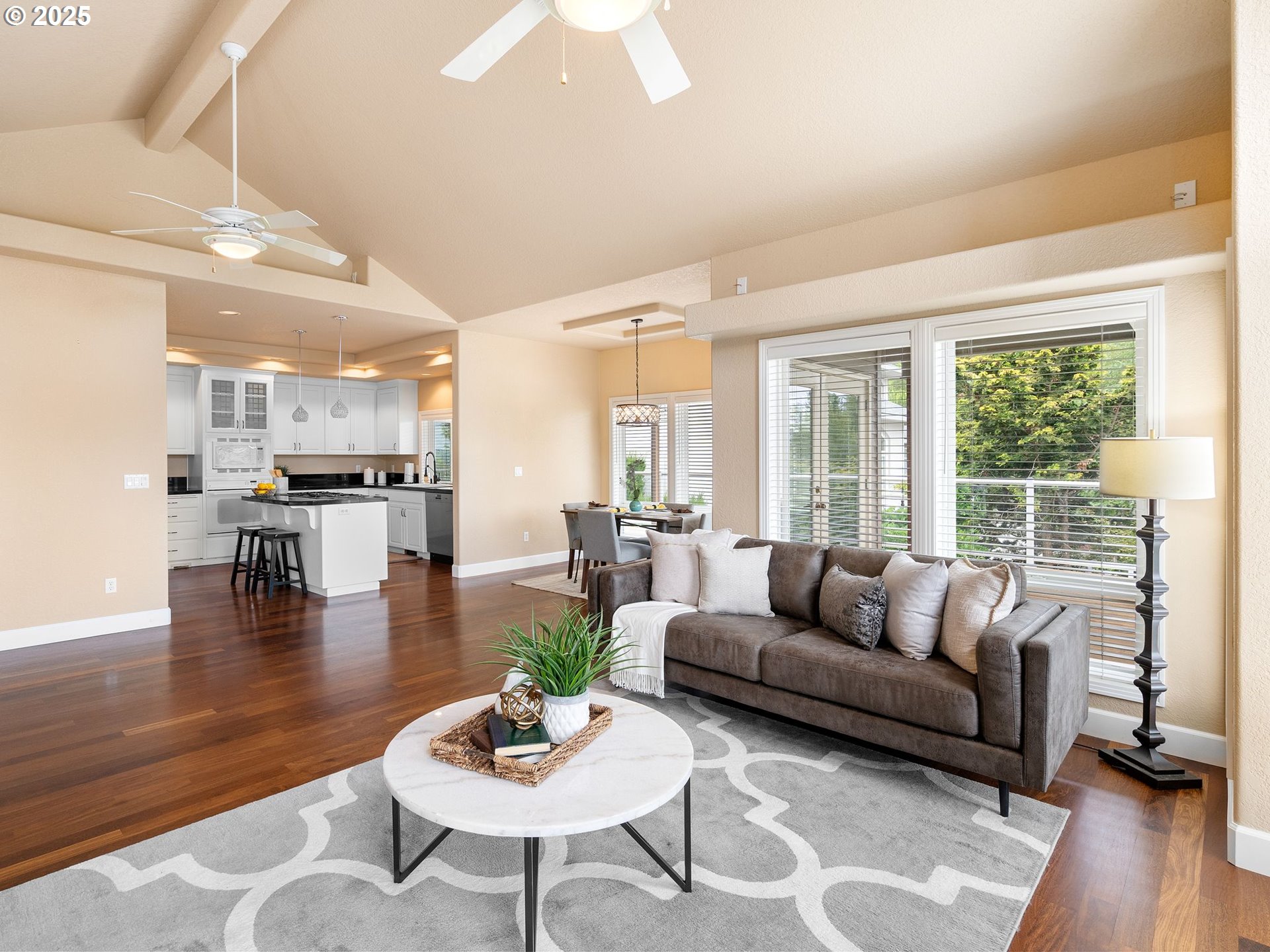 12887 Southwest Ridgefield Lane Portland, OR 97223 - Photo 10 of 45 Gallery Image 10
