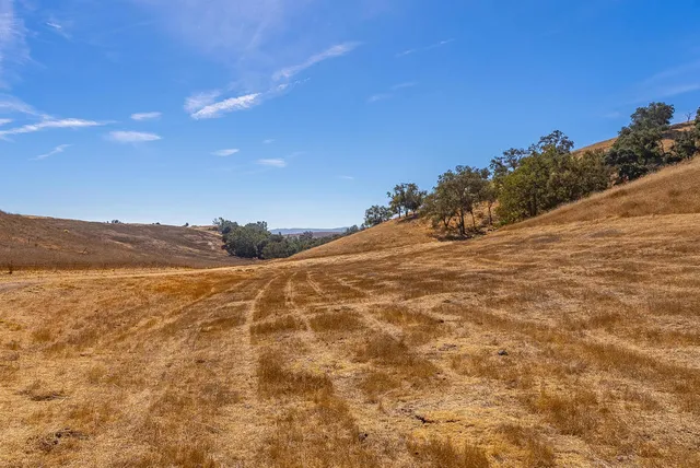 $849,000 | 0 Hwy 41, Templeton, CA 93465