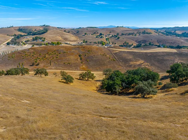 $865,000 | 0 Hwy 41, Templeton, CA 93465