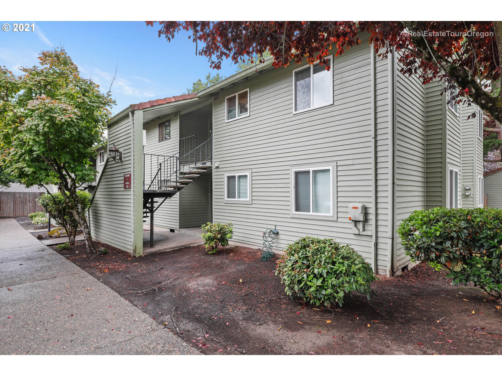 5160 Southwest 180th Avenue, Unit 2 Beaverton, OR 97078 - Photo 1 of 32