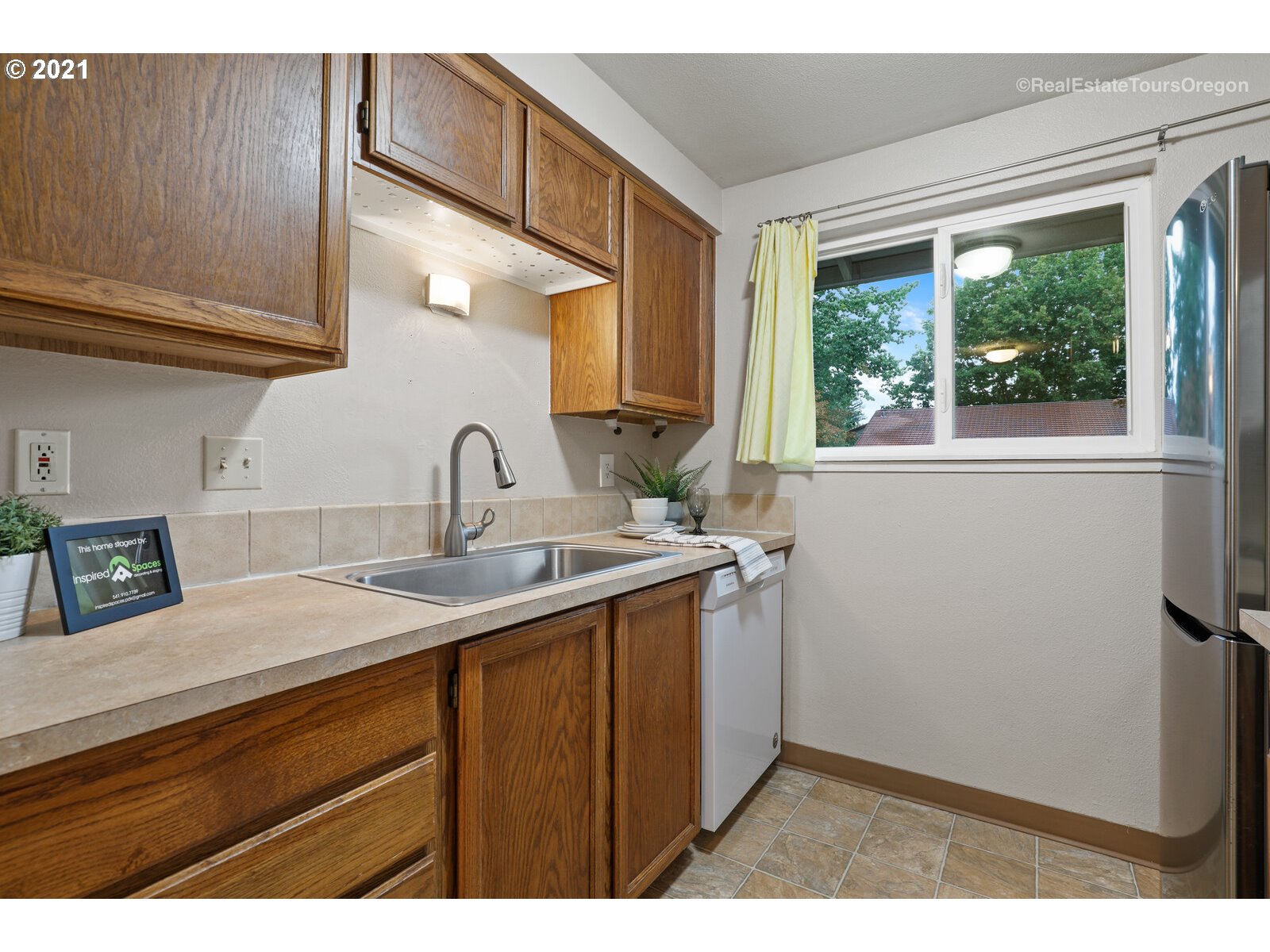 5160 Southwest 180th Avenue, Unit 2 Beaverton, OR 97078 - Photo 11 of 32