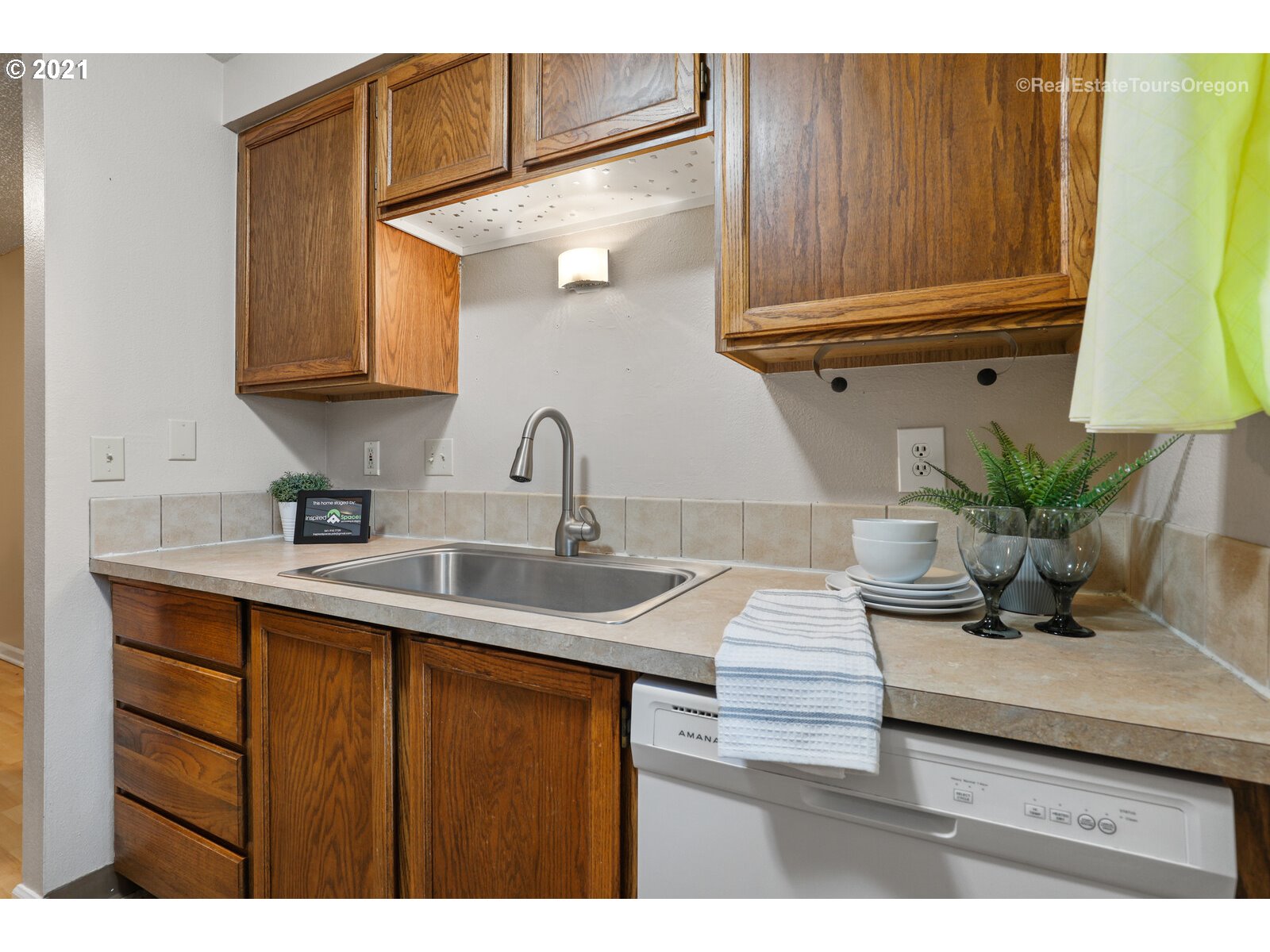 5160 Southwest 180th Avenue, Unit 2 Beaverton, OR 97078 - Photo 13 of 32