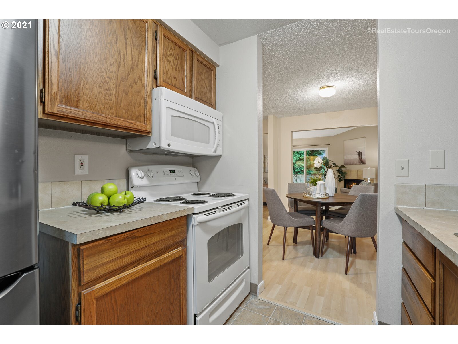 5160 Southwest 180th Avenue, Unit 2 Beaverton, OR 97078 - Photo 14 of 32