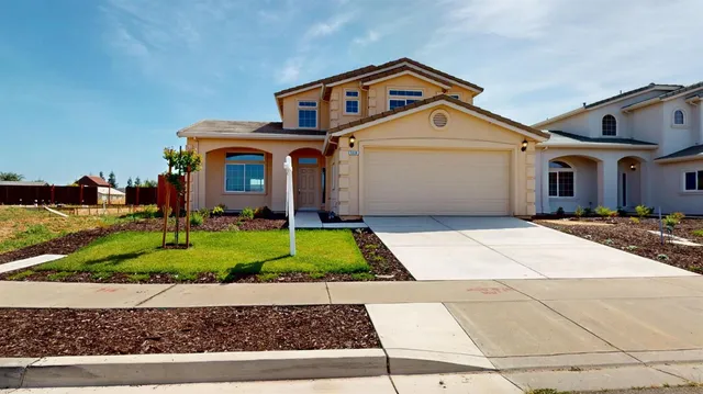 $589,950 | 5636 Landon Lane, Riverbank, CA 95367