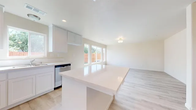 $589,950 | 5636 Landon Lane, Riverbank, CA 95367