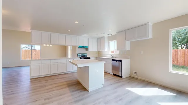 $589,950 | 5636 Landon Lane, Riverbank, CA 95367