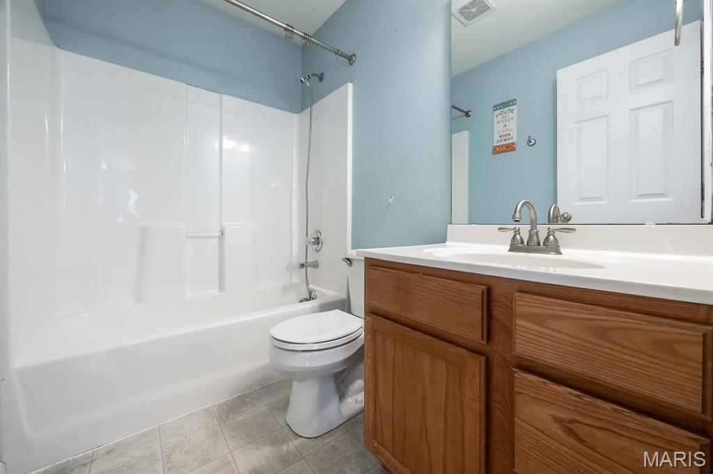 2130 Streamview Court O'Fallon, IL 62269 - Photo 15 of 32
