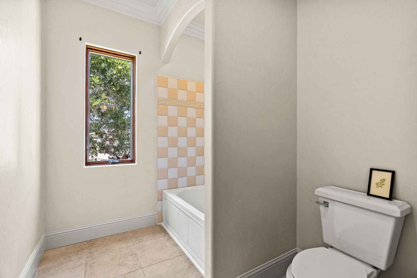 432 River Road Salinas, CA 93908 - Photo 40 of 64 a bathroom with a toilet and a shower