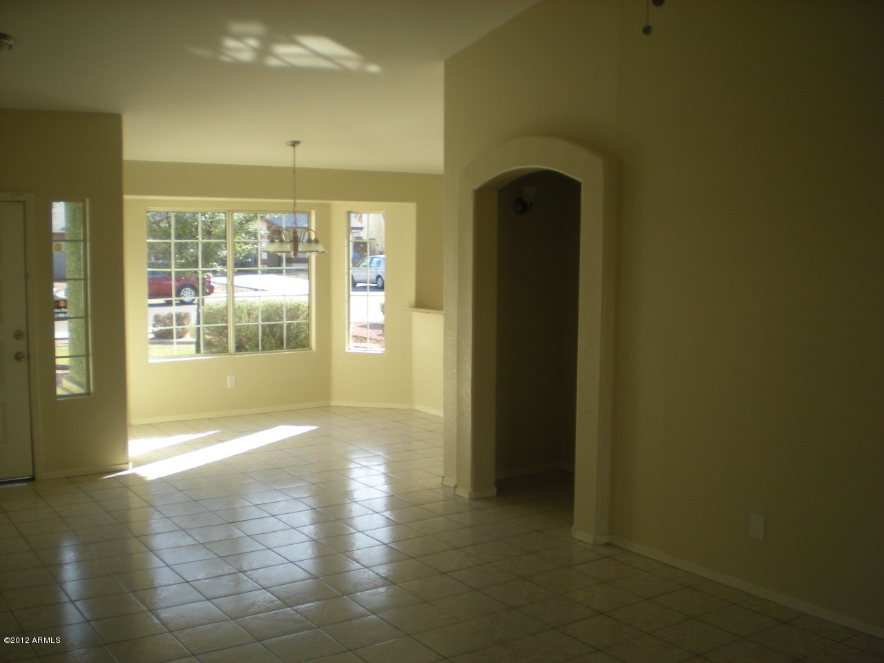 8656 West Monte Vista Road Phoenix, AZ 85037 - Photo 2 of 6 Dining