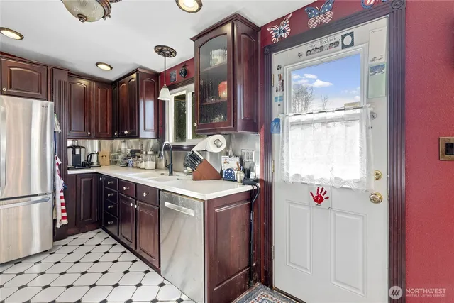 $735,000 | 24661 Southeast 224th Street, Maple Valley, WA 98038