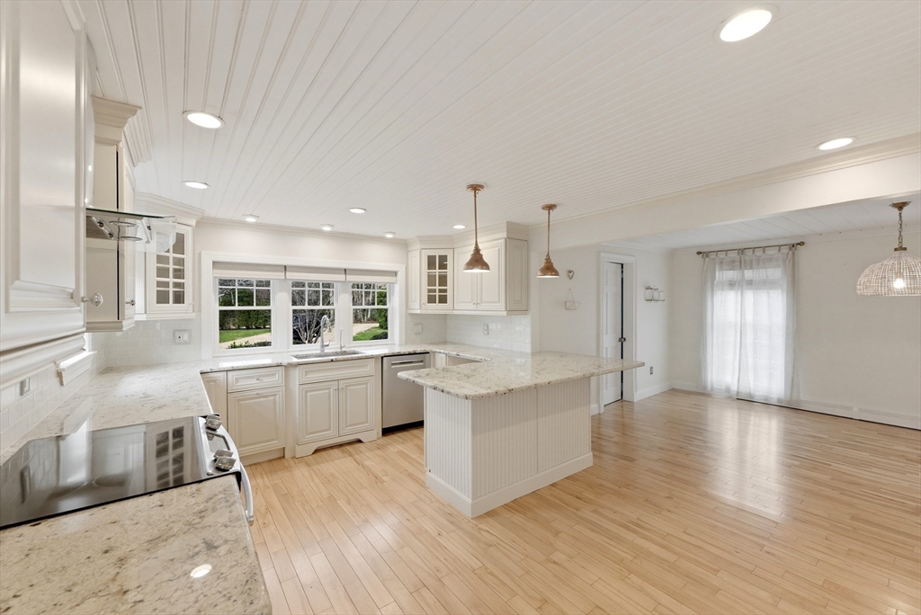 59 Billington Sea Road Plymouth, MA 02360 - Photo 6 of 42