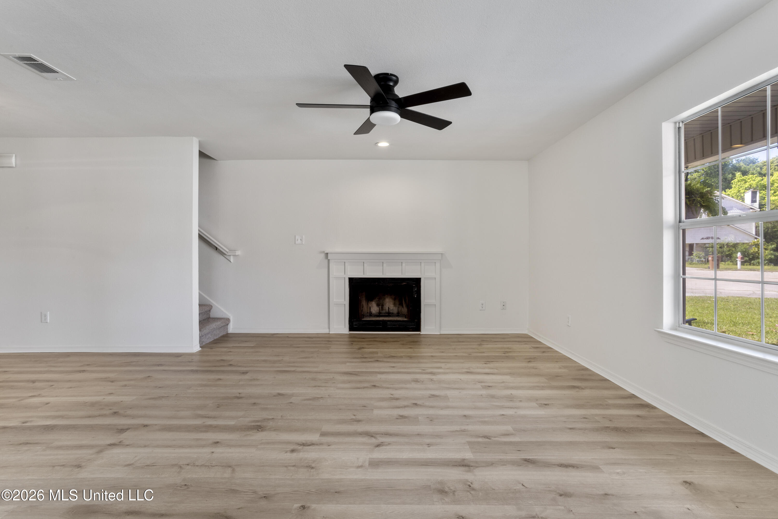 4496 Magnolia Cove East D'Iberville, MS 39540 - Photo 6 of 27 00006