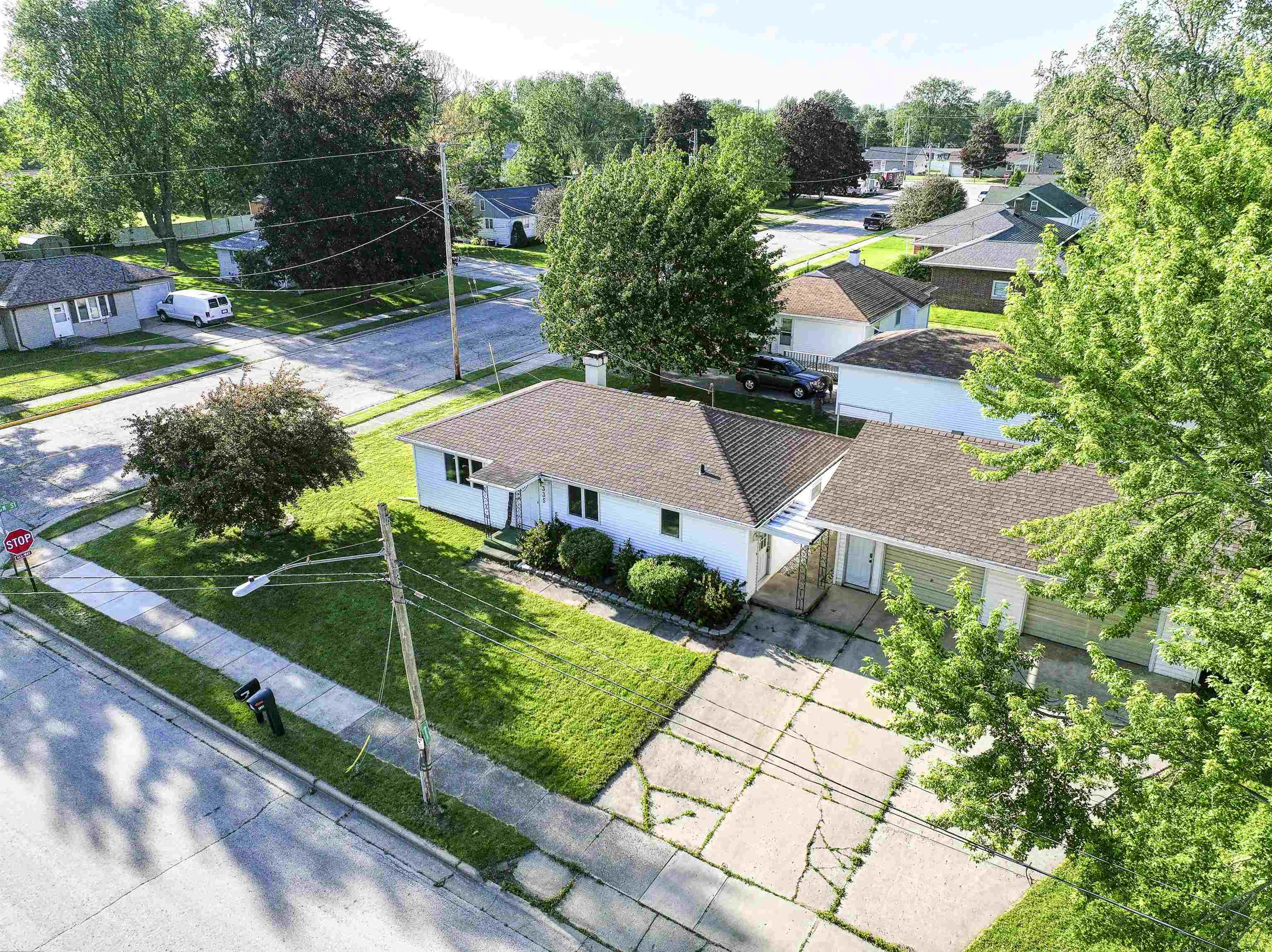 335 Front Street Pulaski, WI 54162 - Photo 31 of 40