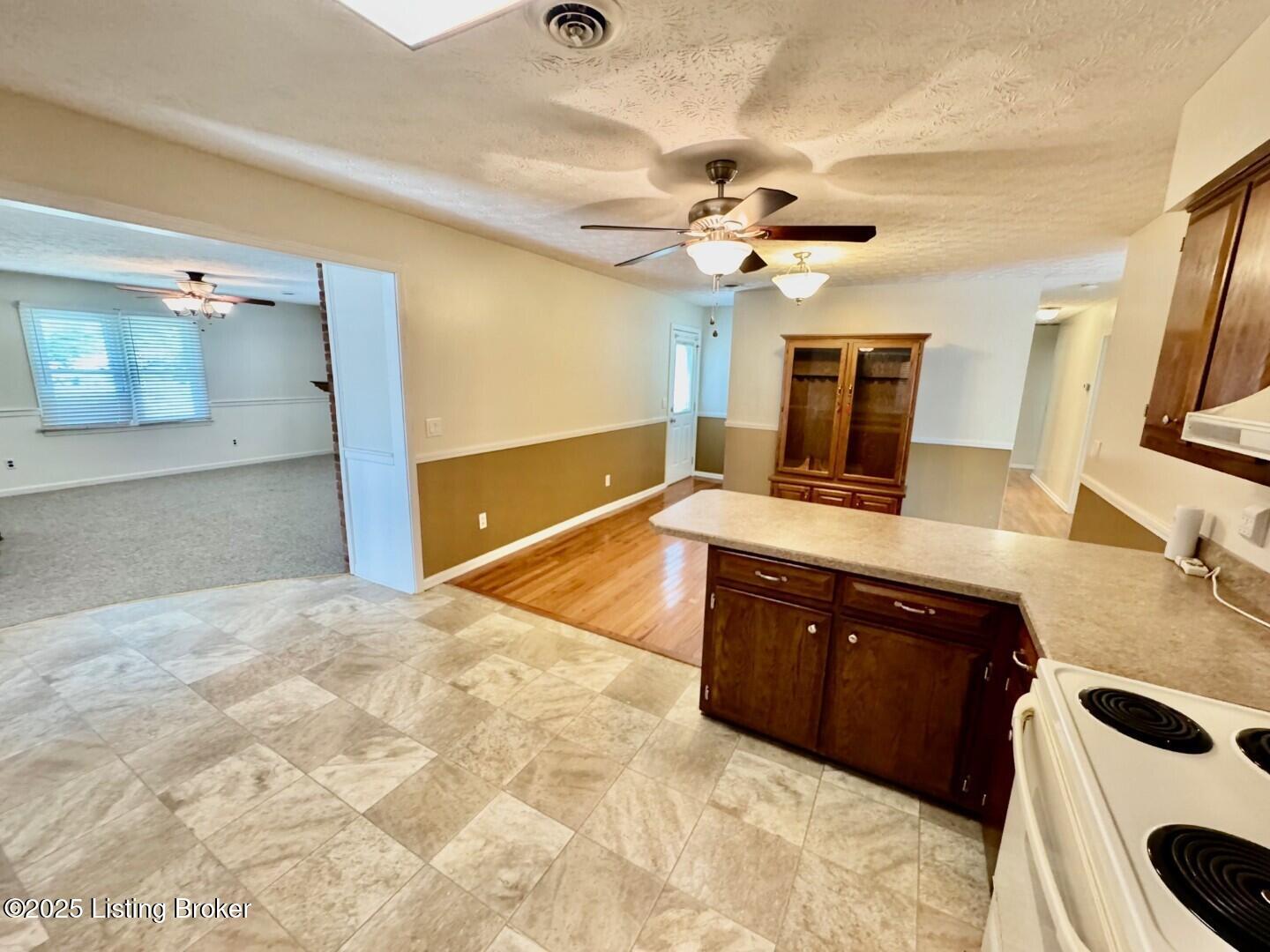 349 Chaplin Road Willisburg, KY 40078 - Photo 10 of 32 010_Kitchen Dining