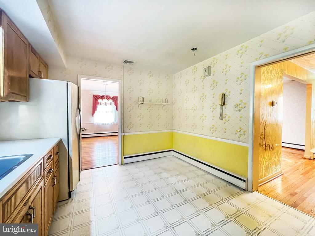 883 Parkwood Road Blue Bell, PA 19422 - Photo 11 of 65 Kitchen is bright, sunny and roomy