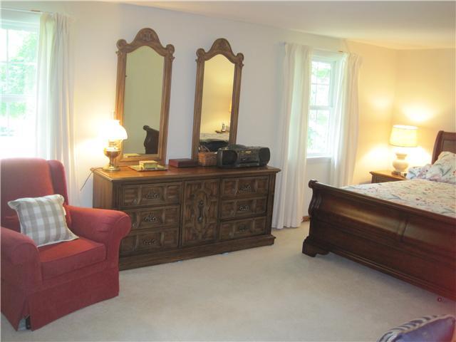 2713 Wexford Road Columbus, OH 43221 - Photo 14 of 23