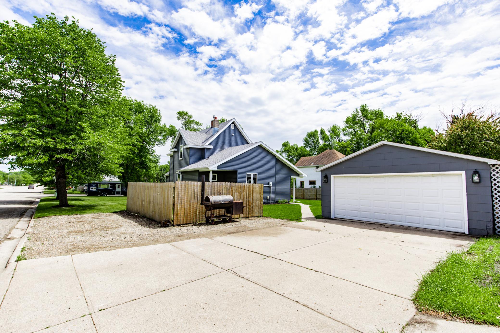 521 9th Street Hawley, MN 56549 - Photo 4 of 20