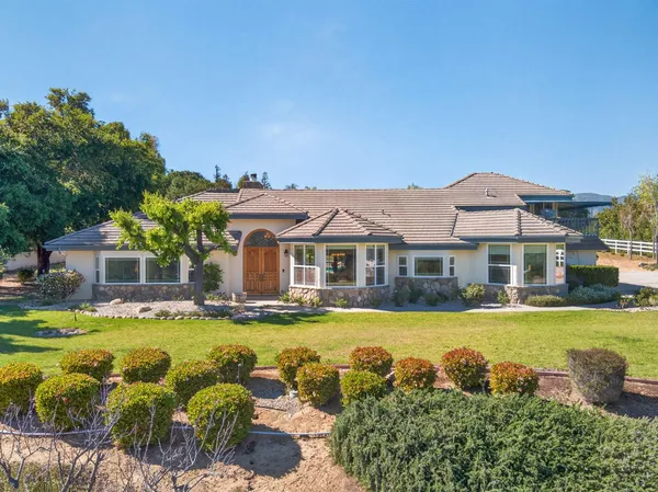 $2,995,000 | 10995 Alto Court, Oak View, CA 93022
