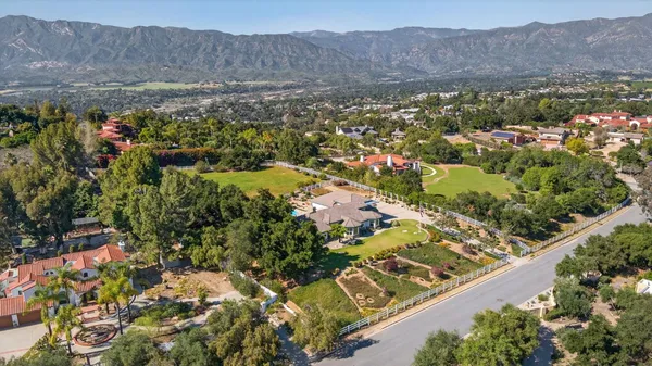 $2,995,000 | 10995 Alto Court, Oak View, CA 93022
