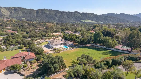 $2,995,000 | 10995 Alto Court, Oak View, CA 93022