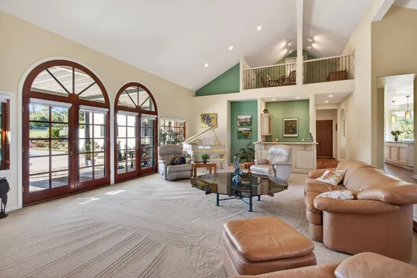 $2,995,000 | 10995 Alto Court, Oak View, CA 93022