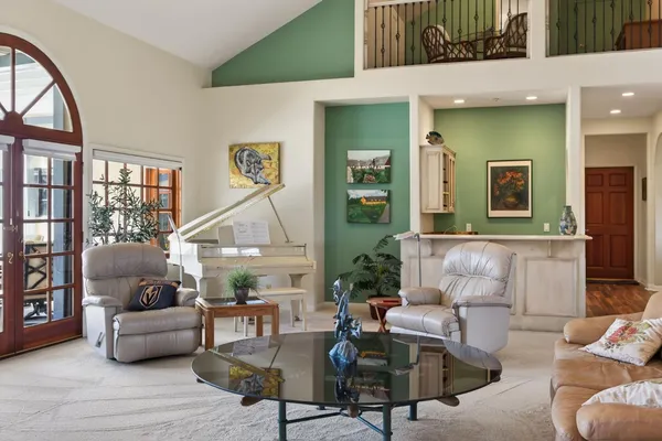 $2,995,000 | 10995 Alto Court, Oak View, CA 93022