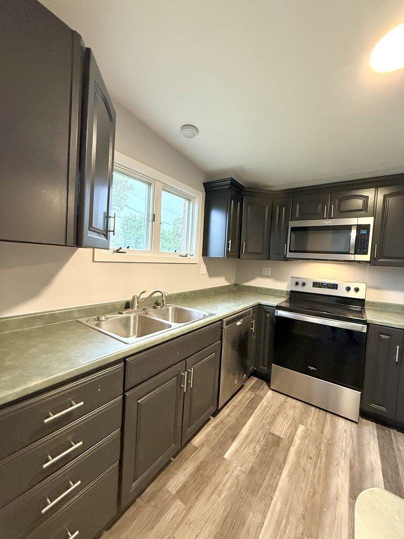 1512 Golfview Road Rantoul, IL 61866 - Photo 4 of 22 Gallery Image 4