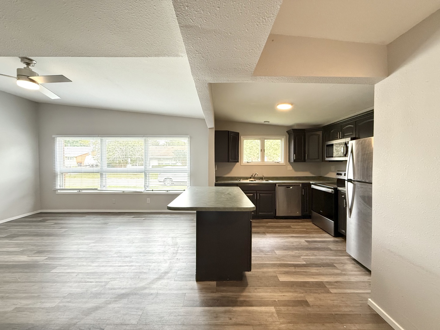 1512 Golfview Road Rantoul, IL 61866 - Photo 7 of 22 Gallery Image 7