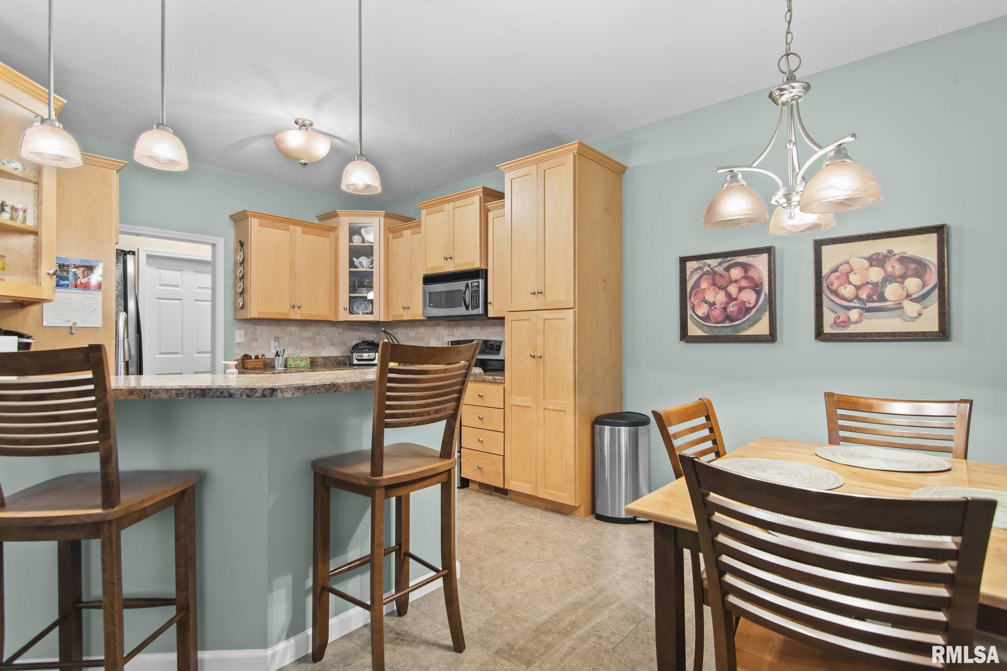 2503 Interlacken Drive Springfield, IL 62704 - Photo 15 of 36