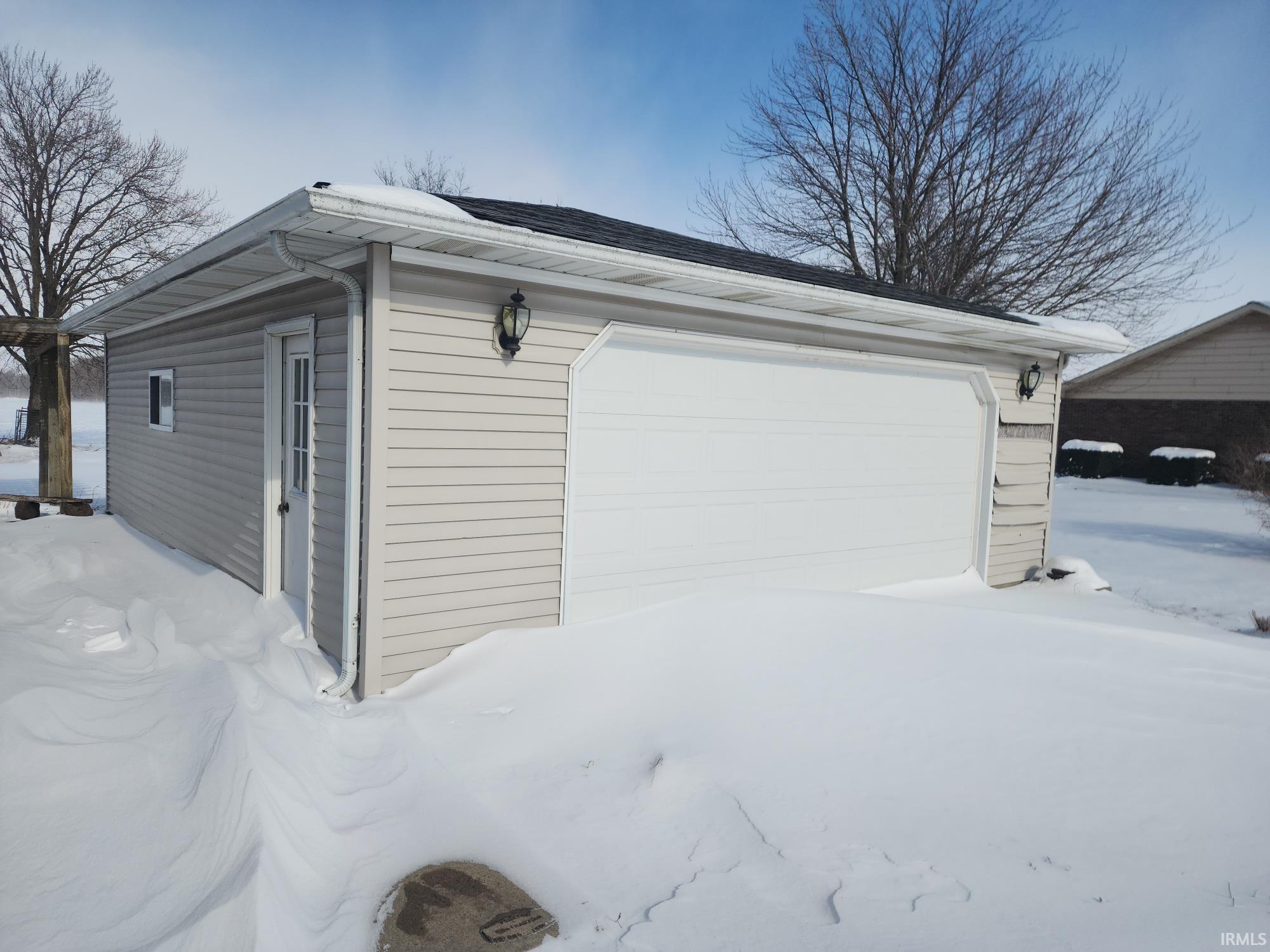 10613 East St Road Galveston, IN 46932 - Photo 7 of 16