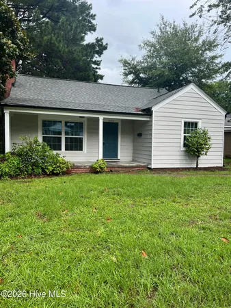$2,600 | 303 South Oak Street, Greenville, NC 27858