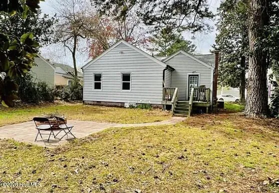 $2,600 | 303 South Oak Street, Greenville, NC 27858